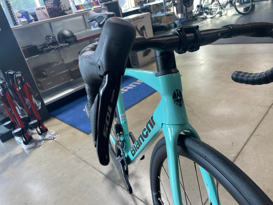 Bianchi Specialissima Comp Shimano 105 12S - 2025