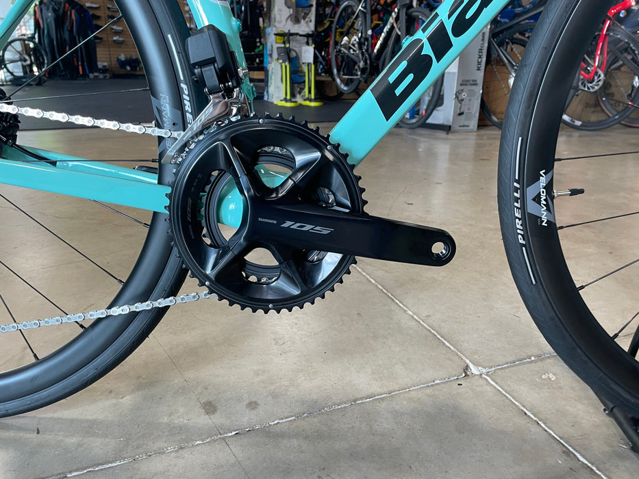 Bianchi Specialissima Comp Shimano 105 12S - 2025
