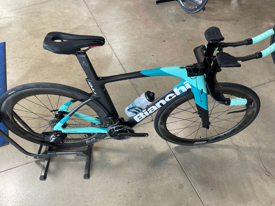 bianchi alfana bicycle Bianchi Aquila CV SRAM Red eTap AXS ZIPP 404 Firecrest Wheels