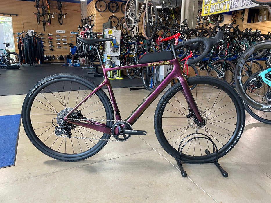 Cervelo Aspero SRAM Apex 11 Speed Purple Sunset Demo
