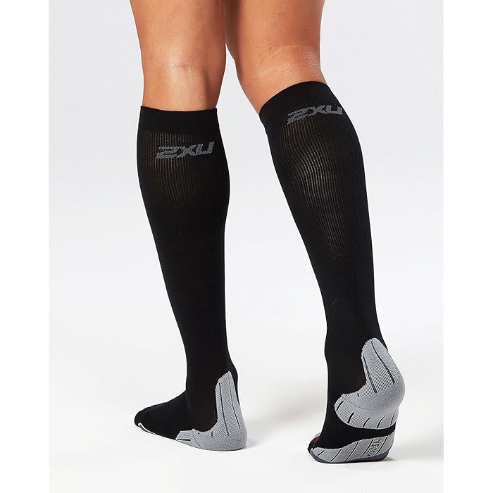 2XU Women's Compression Socks for Recovery