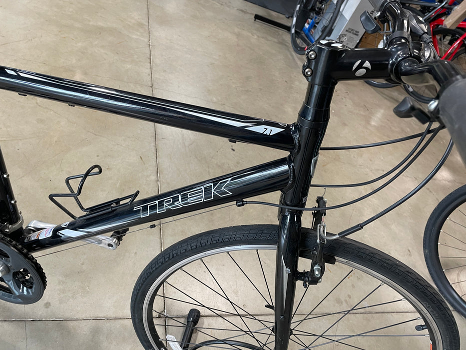 trek 7.1 fx bicycle Trek FX 7.1 Shimano Acera 2020