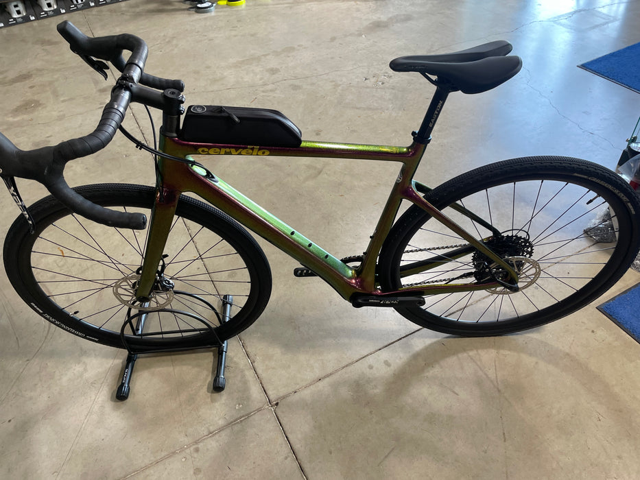 gravel bike cervelo aspero apex 1 Cervelo Aspero SRAM Apex 1 11 Speed Purple Sunset
