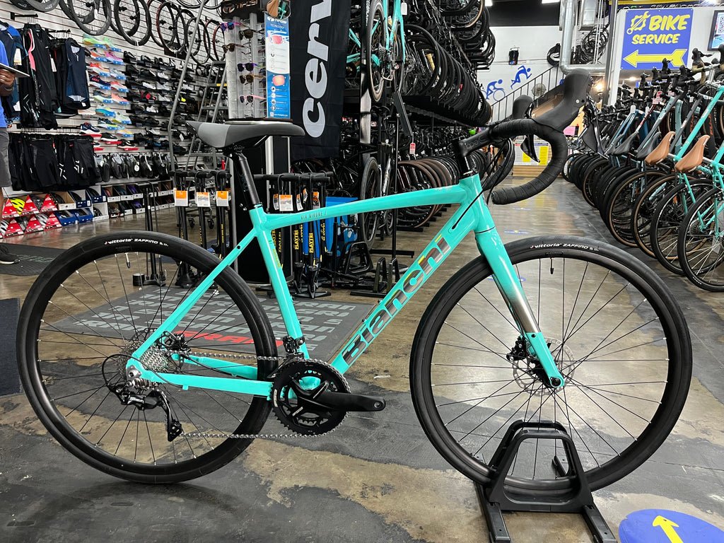 Bianchi Via Nirone 7 Shimano 105 11-Speed Disc - 2025 — Playtri 