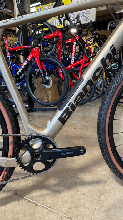 Bianchi Arcadex Comp Shimano GRX 610/822