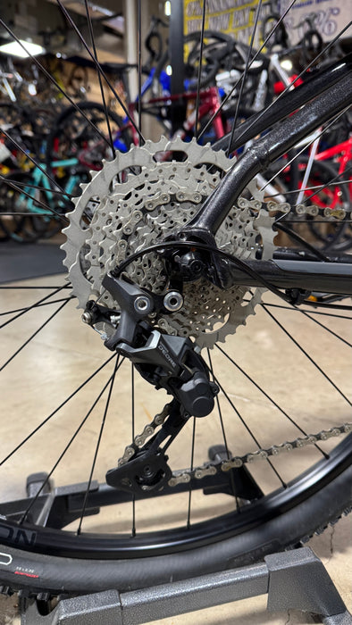 Trek Marlin Gen 6 Shimano Deore Medium - Trade In Special