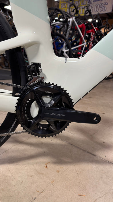 Felt IAX ADV US 28"x58cm 24S 105