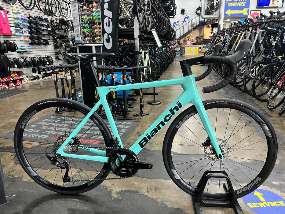 Bianchi Sprint Shimano 105 12-Speed