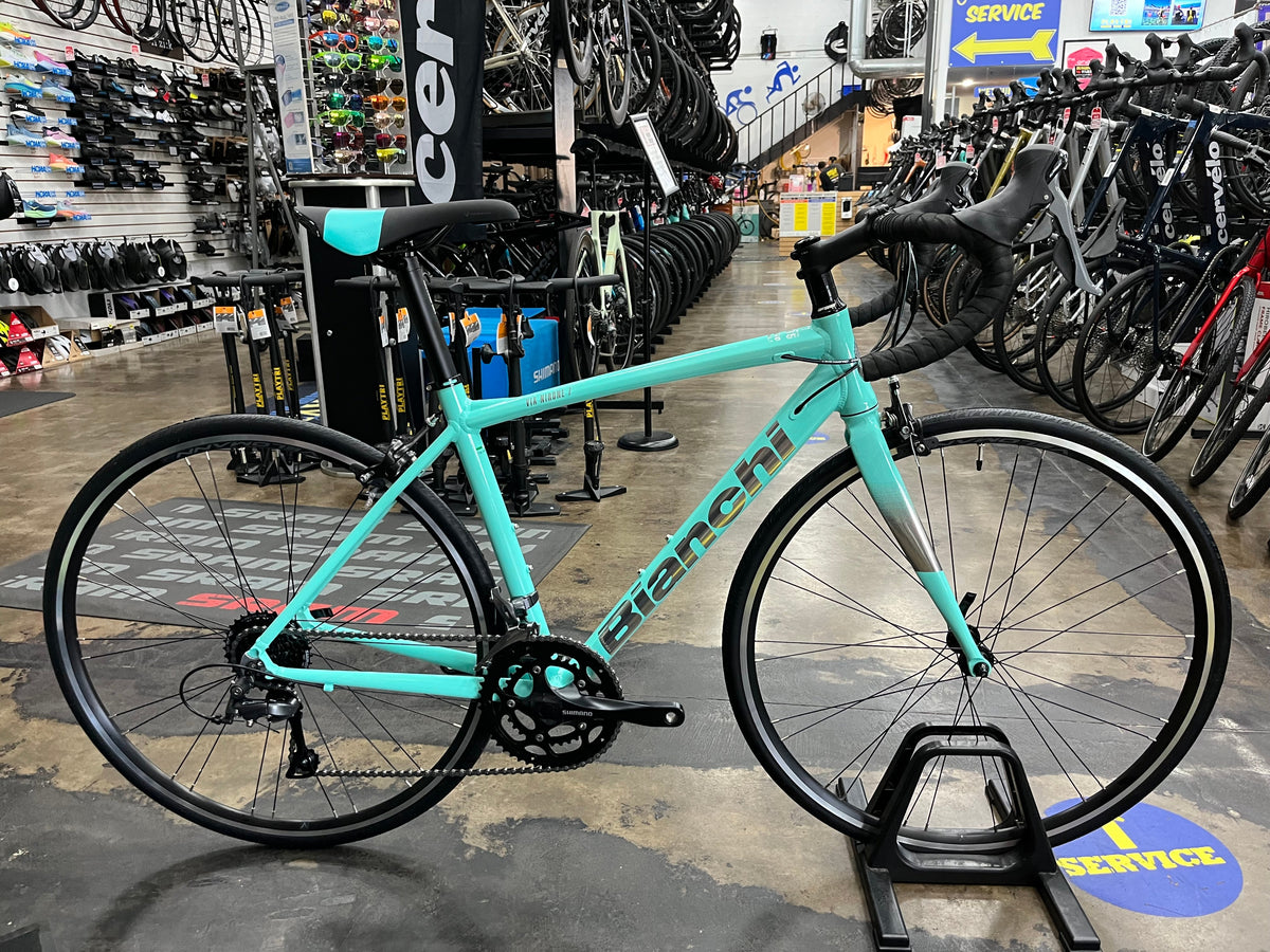 Bianchi Via Nirone 7 Shimano Claris 8-Speed - 2025 — Playtri The