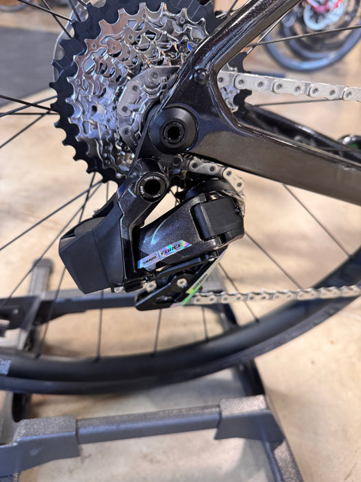 Argon 18 Krypton M Iridescent Charcoal Force AXS