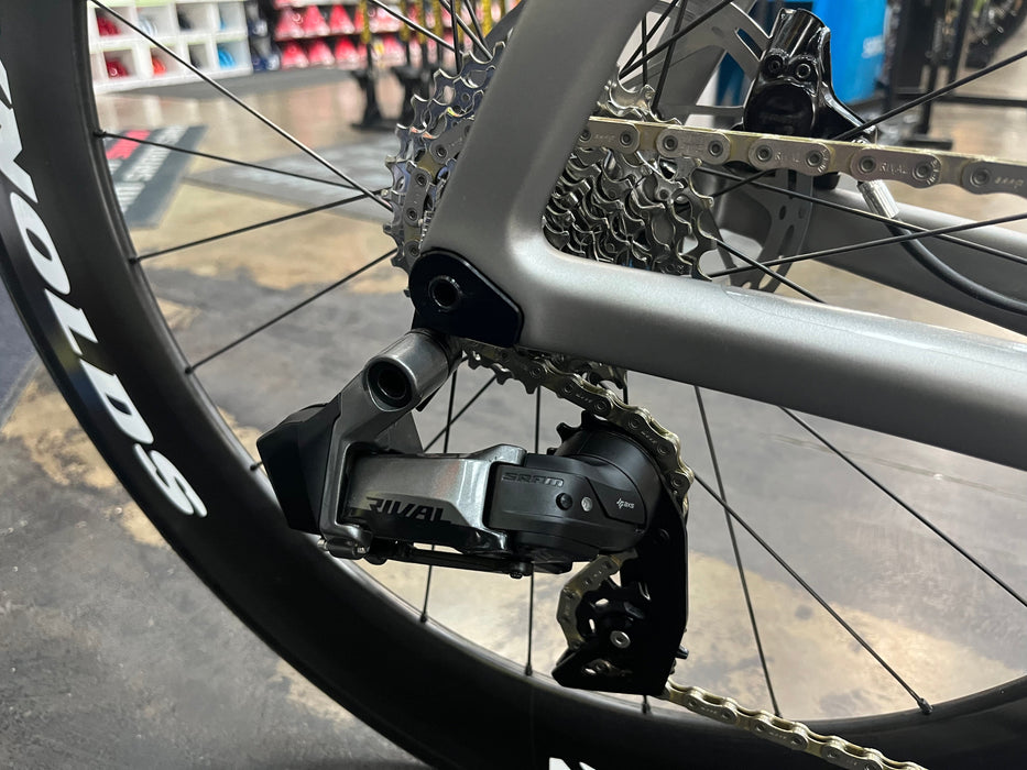 Argon 18 E-118 Tri+ SRAM Rival eTAP AXS 12 Speed - Reynolds AR80 Wheelset - Black 2023