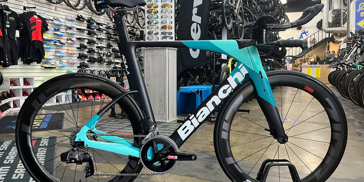 Bianchi Aquila CV SRAM Rival eTap AXS ZIPP 404 Firecrest Wheels