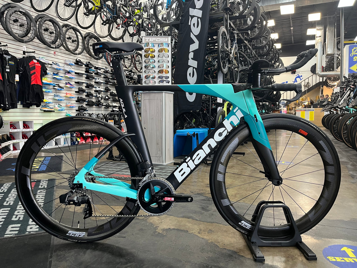 Bianchi Aquila CV SRAM Rival eTap AXS ZIPP 404 Firecrest Wheels