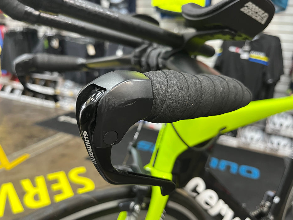 Cervelo P3 Shimano Ultegra Di2 11 Spd - DT Swiss P1800 Spline - Fluor/Blk/Wht DEMO