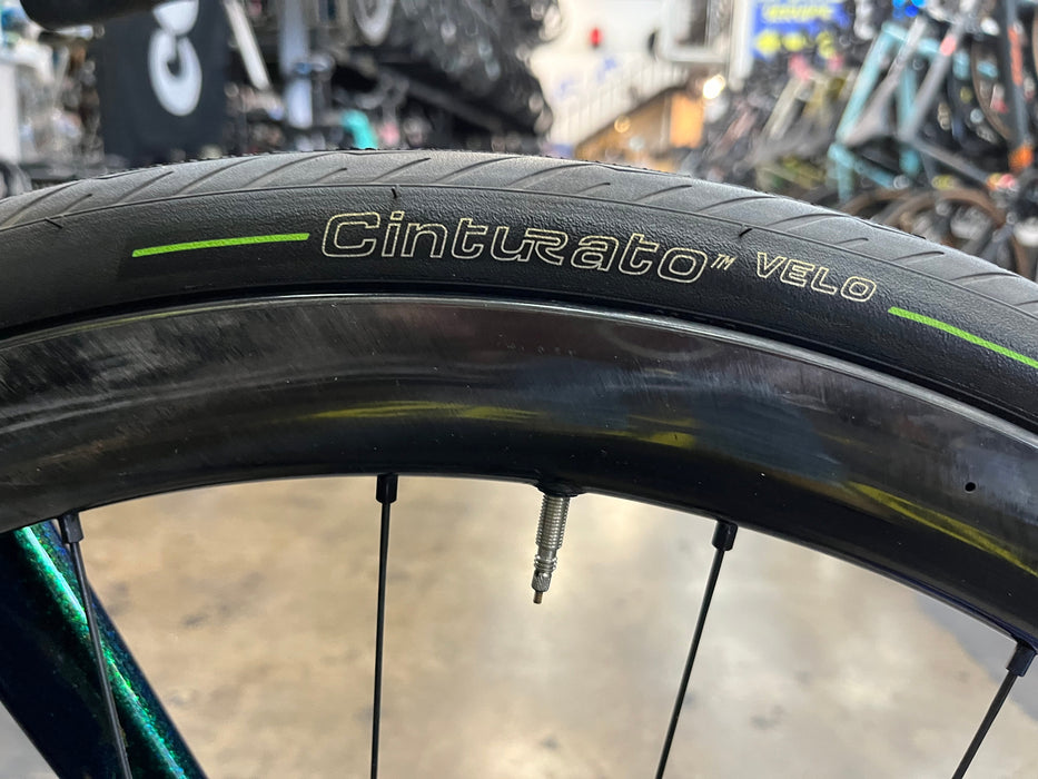 Cervelo Caledonia-5 Disc Ultegra Di2 11 Speed with Fulcrum Wind 40 Wheels - Oasis