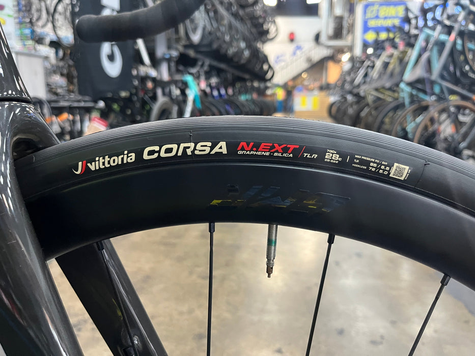 Cervelo R5 Shimano Dura-Ace Di2 12-Speed w/Profile Design GMR 38 Wheels - Lime/Black