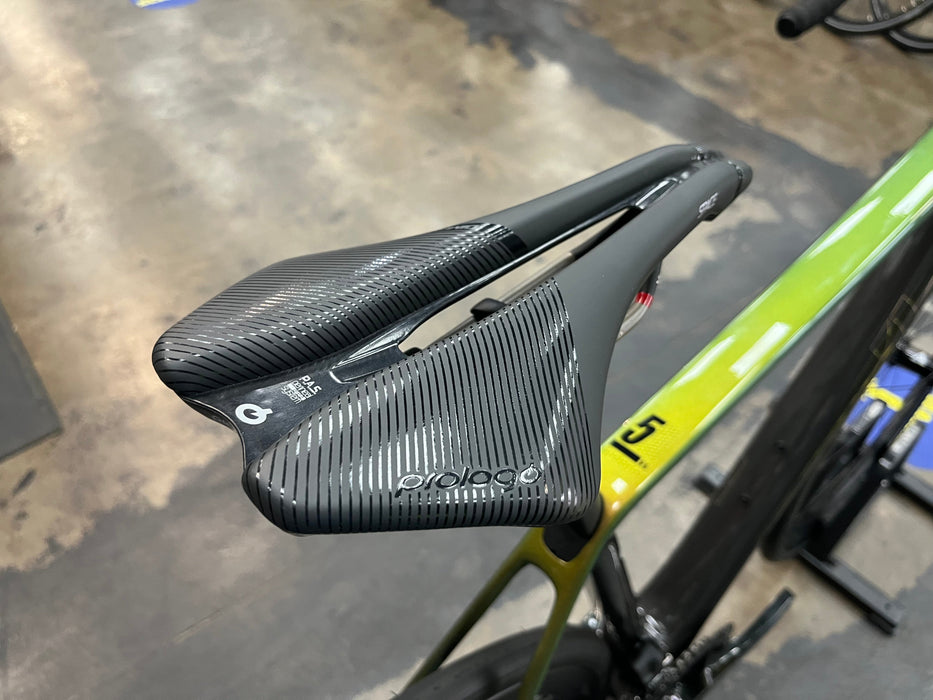 Cervelo R5 Shimano Dura-Ace Di2 12-Speed w/Profile Design GMR 38 Wheels - Lime/Black