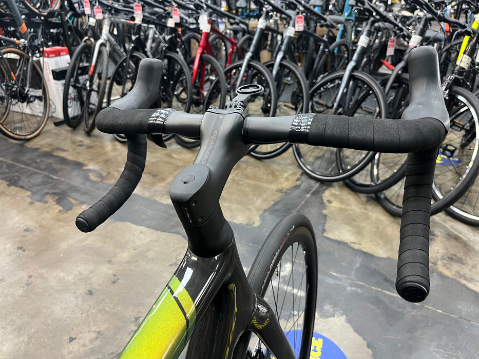 Cervelo R5 Shimano Dura-Ace Di2 12-Speed w/Profile Design GMR 38 Wheels - Lime/Black